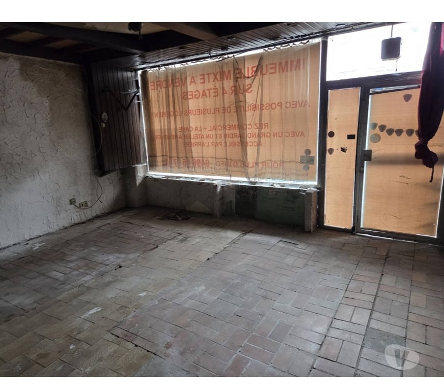 Immeuble à vendre Gilly Gilly-Centrum - Photos Vivastreet Immeuble mixte sur 4étages à fort potentiel 0496 459704