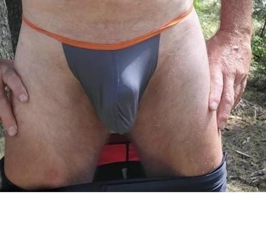 Gay Arville - Photos Vivastreet St Hubert, Passif bouche & Q pour JH mince et actif 18a+