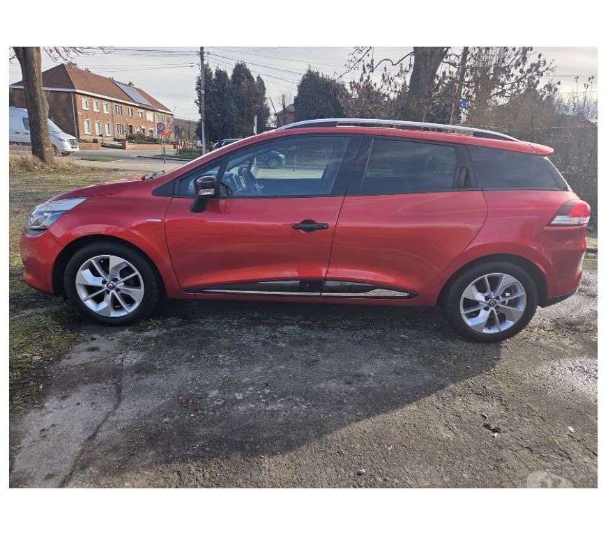 Voiture à vendre Pont-de-Loup - Photos Vivastreet Renault Clio Break 1.2tce 120cv Boite auto Gps Ac Cruise