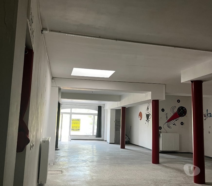 Maisons a louer Châtelet - Photos Vivastreet LOCAL PROFESSIONNEL COMMERCIAL DE 135 M² À LOUER –