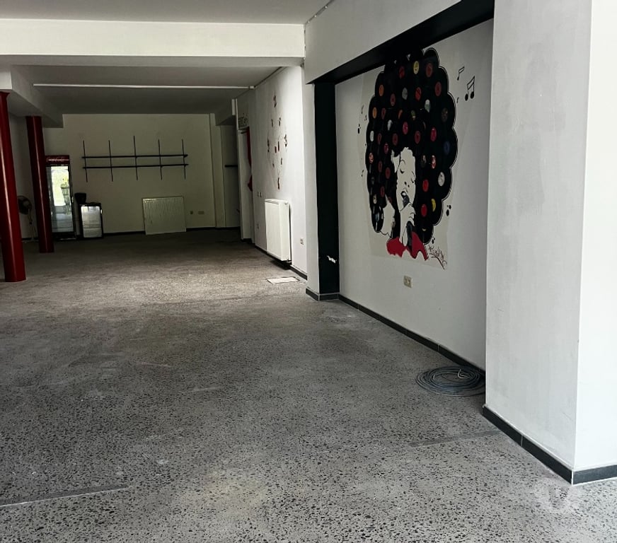 Maisons a louer Châtelet - Photos Vivastreet LOCAL PROFESSIONNEL COMMERCIAL DE 135 M² À LOUER –