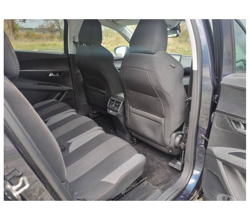 Voiture à vendre Pont-de-Loup - Photos Vivastreet Peugeot 5008 2018 1.6hdi 115cv euro6 Virtual cockpit Gps AC