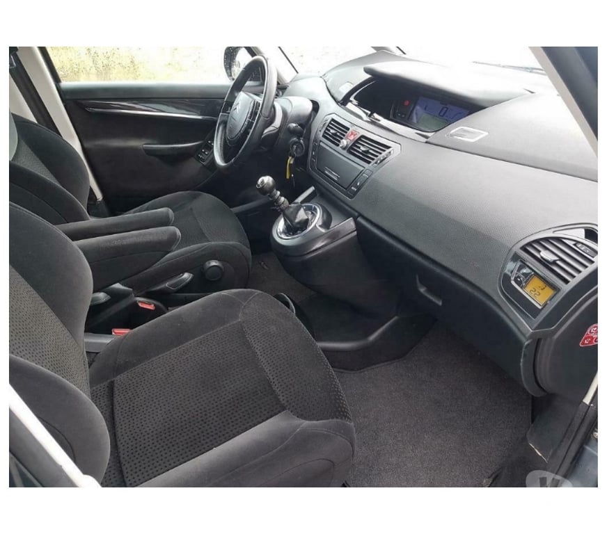 Voiture à vendre Pont-de-Loup - Photos Vivastreet Citroen Grand Picasso 7places 2.0HDI 136CV airco digital