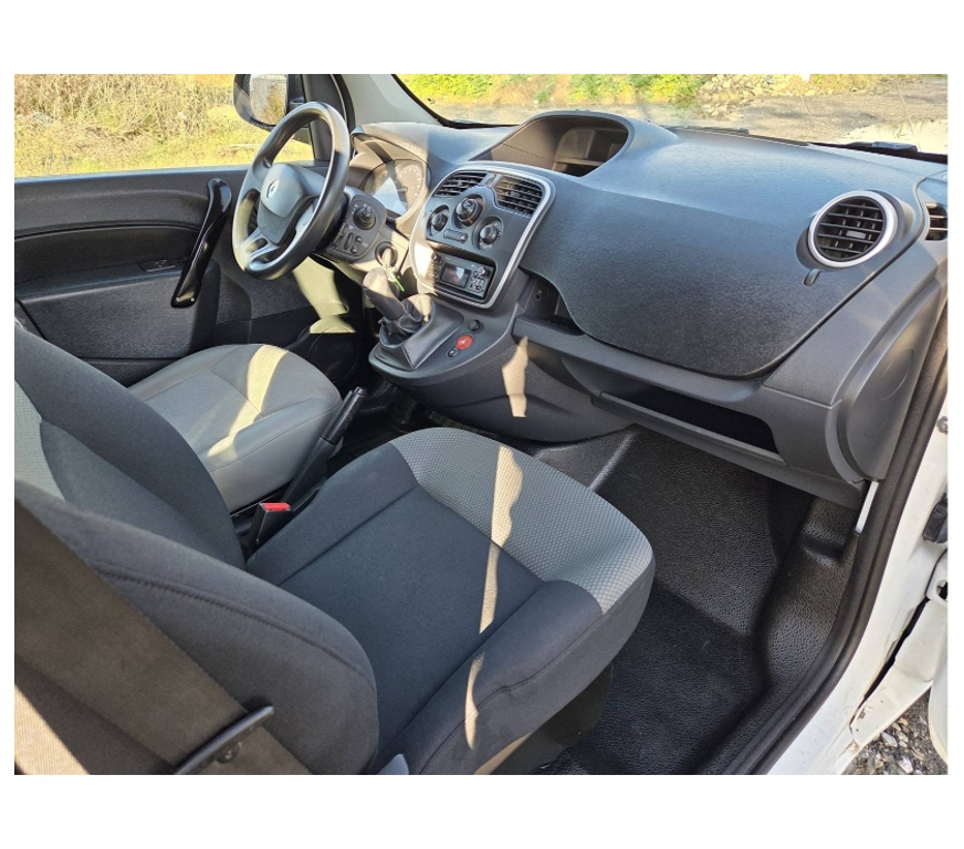 Véhicules commerciaux & utilitaires d'occasion Pont-de-Loup - Photos Vivastreet Renault Kangoo 2018 double cabine 109539km 1.5dci 90cv EU6