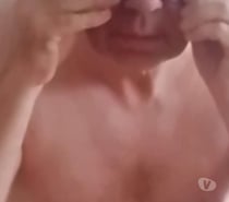 Photos Vivastreet Cherche homme a sucer dans mon garage
