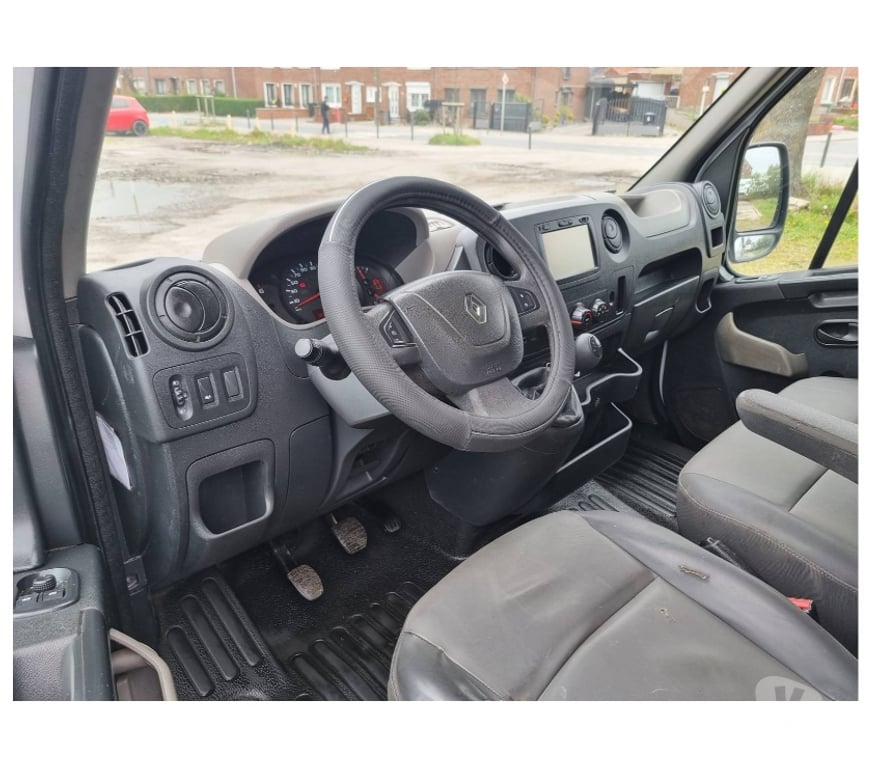 Véhicules commerciaux & utilitaires d'occasion Pont-de-Loup - Photos Vivastreet Renault Master benne pick up double cabine 7places 2017 2.3d