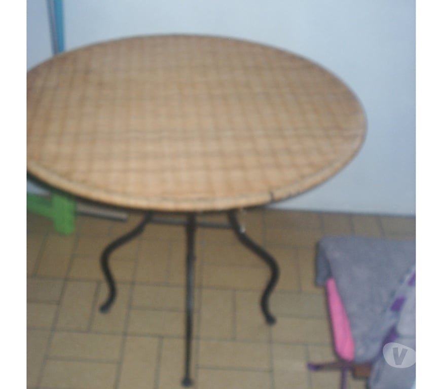 Meubles & Décoration Grimbergen Strombeek-Bever - Photos Vivastreet Table avec pied en fer forge