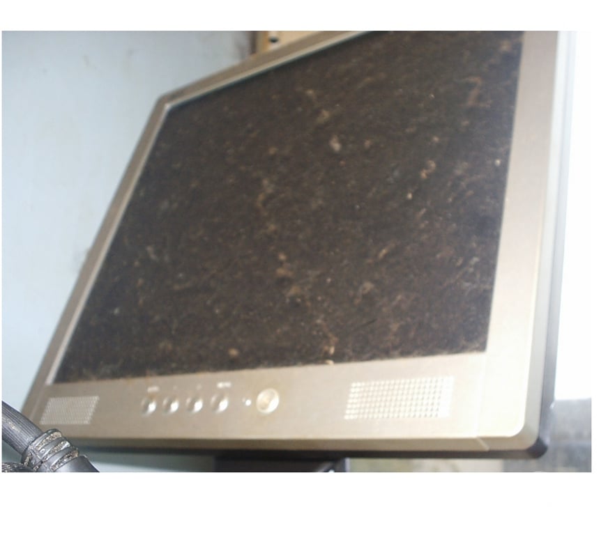 Informatique Grimbergen Strombeek-Bever - Photos Vivastreet écran pour pc avec câble