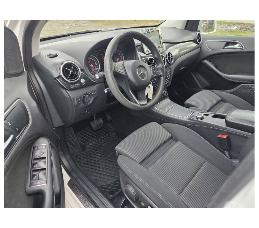 Voiture à vendre Pont-de-Loup - Photos Vivastreet Mercedes B220cdi 2019 170cv 125kw Boite Auto, Airco, Cruise