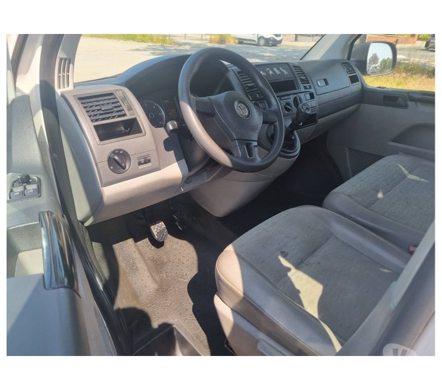 Véhicules commerciaux & utilitaires d'occasion Pont-de-Loup - Photos Vivastreet Vw Transporter T5 2012 double cabine 6places 2.0tdi 90cv..