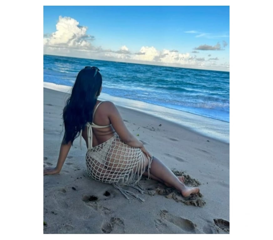 Escort Aubange Athus - Photos Vivastreet Luna, une masseuse magnifique.