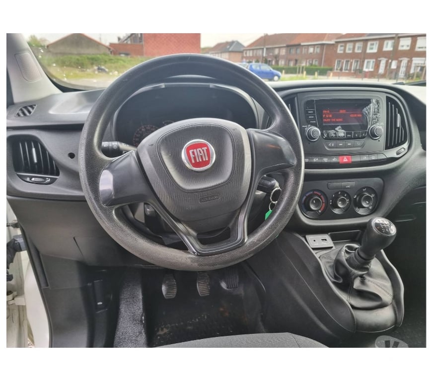 Véhicules commerciaux & utilitaires d'occasion Oignies - Photos Vivastreet Fiat Doblo 9 2017 L2 Maxi Nv Moteur 0km 1.3jtd 95cv euro6.