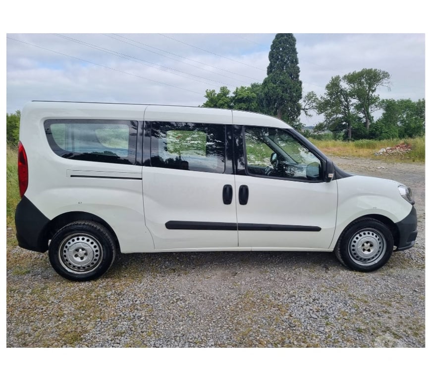 Véhicules commerciaux & utilitaires d'occasion Pont-de-Loup - Photos Vivastreet Fiat Doblo L2 long châssis 7 2017 Euro6 1.3jtd 95cv 98590KM