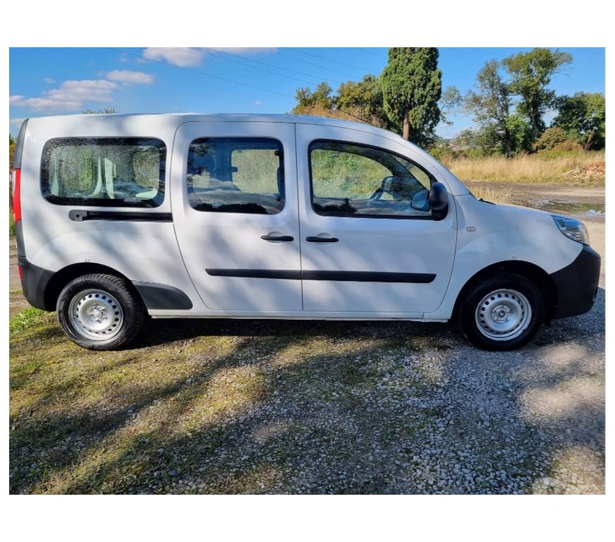 Véhicules commerciaux & utilitaires d'occasion Pont-de-Loup - Photos Vivastreet Renault Kangoo 6 2019 double cabine 150232km 1.5dci 90cv EU6