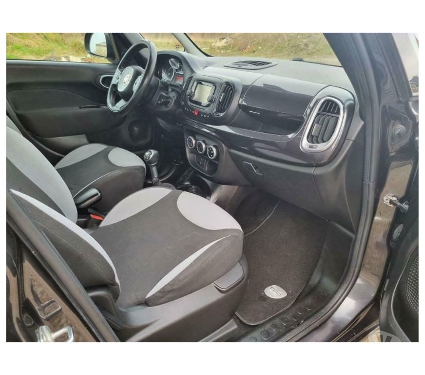 Voiture à vendre Pont-de-Loup - Photos Vivastreet Fiat 500L 2014 1.3JTD 85CV Airco Cruise control Grand écran