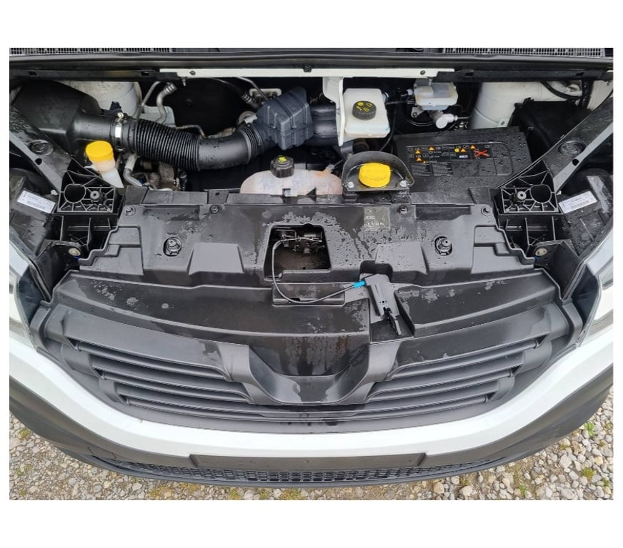 Véhicules commerciaux & utilitaires d'occasion Pont-de-Loup - Photos Vivastreet Renault Trafic 10 2018 L1h1 91014km 1.6dci 95cv 70kw airco