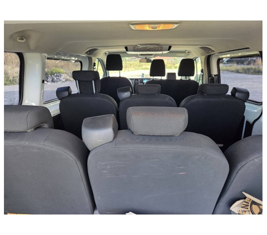 Véhicules commerciaux & utilitaires d'occasion Pont-de-Loup - Photos Vivastreet Ford Transit Custom 2020 9places Minibus 2.0tdci 110cv Airco