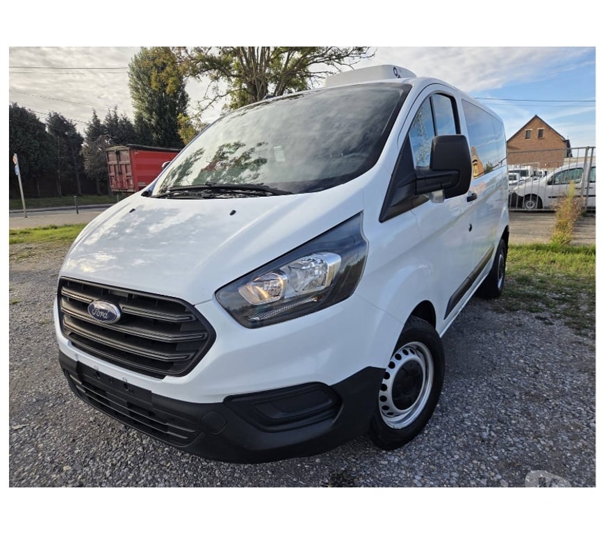 Véhicules commerciaux & utilitaires d'occasion Pont-de-Loup - Photos Vivastreet Ford Transit Custom 2020 9places Minibus 2.0tdci 110cv Airco