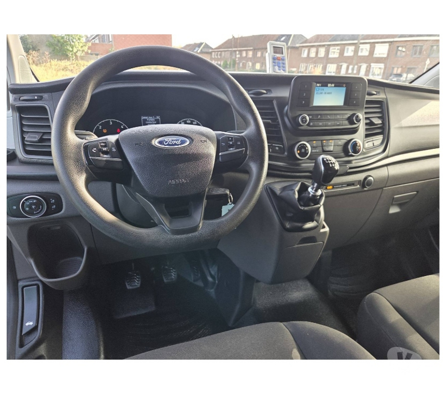 Véhicules commerciaux & utilitaires d'occasion Pont-de-Loup - Photos Vivastreet Ford Transit Custom 2020 9places Minibus 2.0tdci 110cv Airco