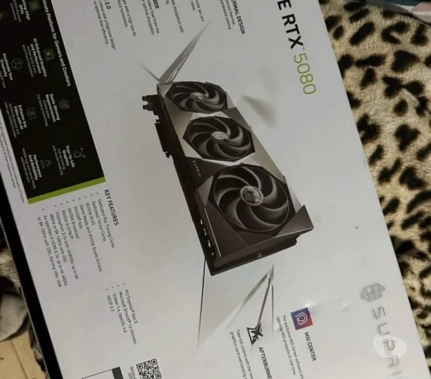 Informatique Namur Cognelée - Photos Vivastreet Carte graphique MSI GeForce RTX 5080 SUPRIM 16 Go – Neuve