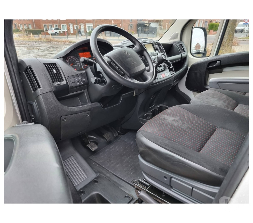 Véhicules commerciaux & utilitaires d'occasion Pont-de-Loup - Photos Vivastreet Peugeot Boxer L4 2018 2.0hdi 131cv Gps Airco Cruise Camera