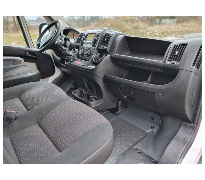 Véhicules commerciaux & utilitaires d'occasion Pont-de-Loup - Photos Vivastreet Peugeot Boxer L4 2018 2.0hdi 131cv Gps Airco Cruise Camera