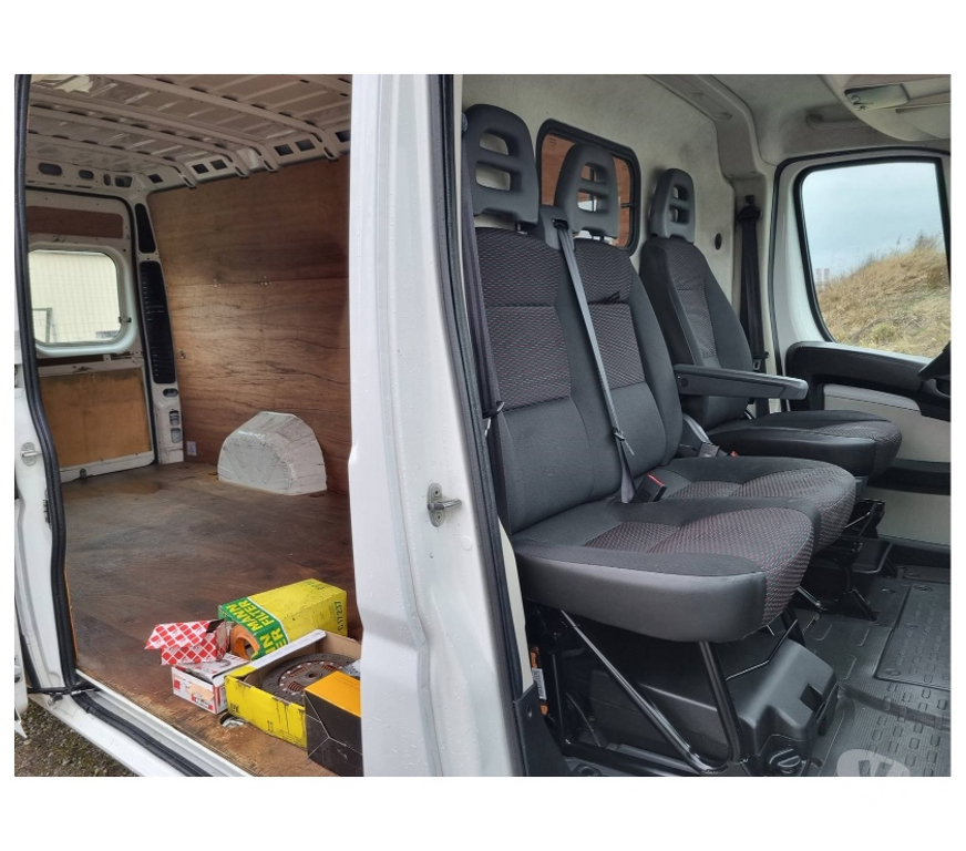 Véhicules commerciaux & utilitaires d'occasion Pont-de-Loup - Photos Vivastreet Peugeot Boxer L4 2018 2.0hdi 131cv Gps Airco Cruise Camera