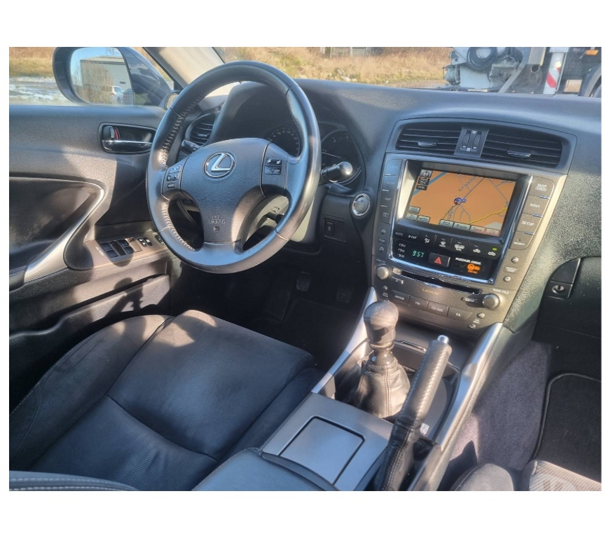 Voiture à vendre Pont-de-Loup - Photos Vivastreet Lexus is220d 177cv 130kw 6v Gps, Airco, Cruise, Jante alu...