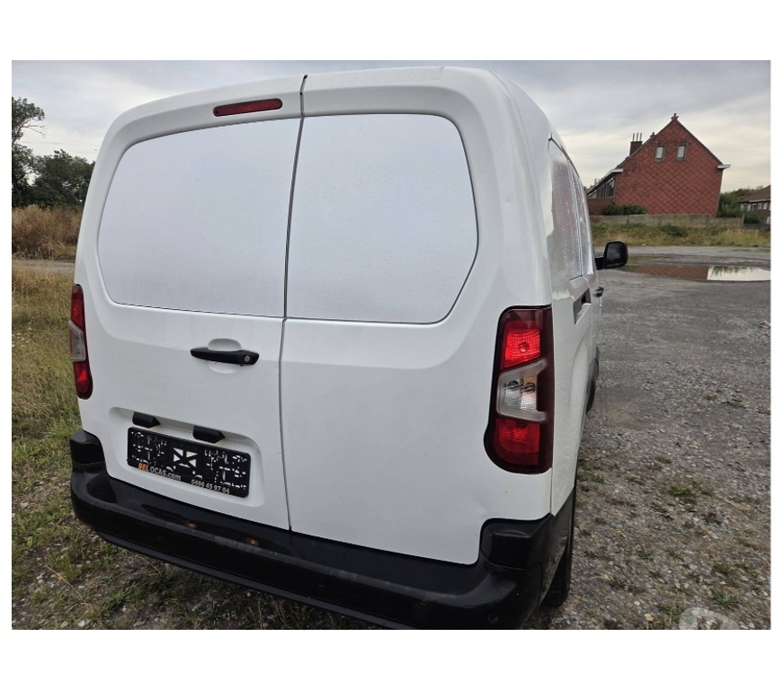 Véhicules commerciaux & utilitaires d'occasion Pont-de-Loup - Photos Vivastreet Peugeot Partner Maxi 3places 41000km 1.5hdi 100cv 73kw...