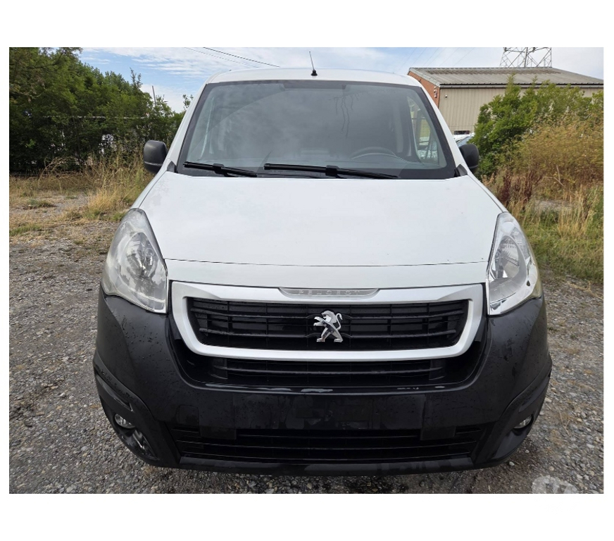 Véhicules commerciaux & utilitaires d'occasion Pont-de-Loup - Photos Vivastreet Peugeot Partner Utilitaire 2018 3places 1.6hdi 100cv euro6