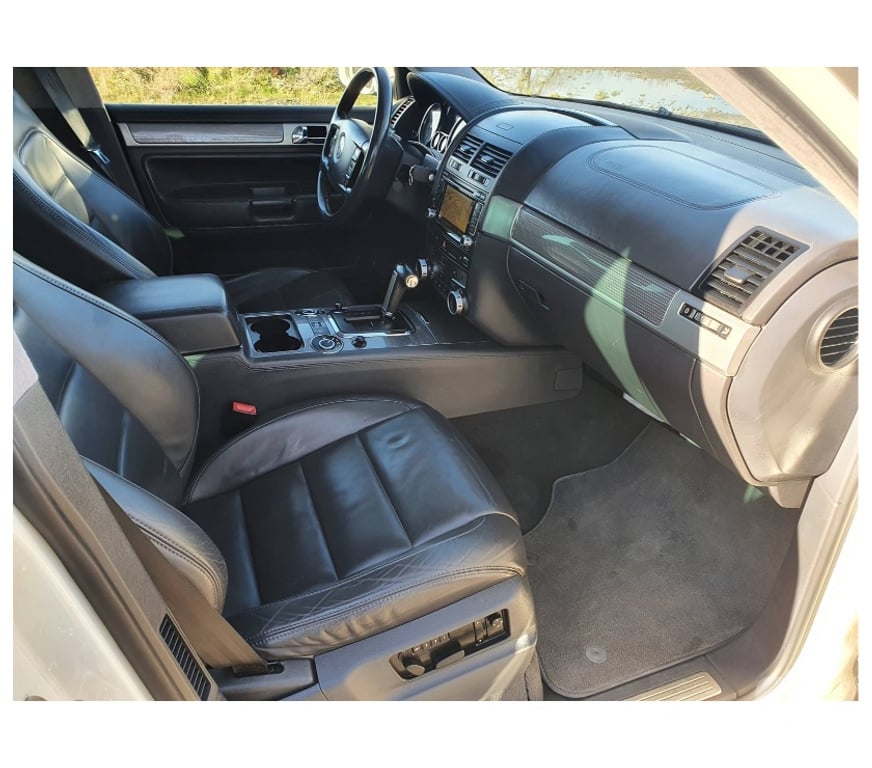 Voiture à vendre Pont-de-Loup - Photos Vivastreet Vw Touareg Rline 5.0Tdi v10 313cv boîte auto Gps Cuir