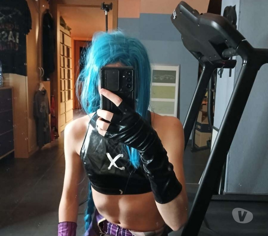 Gay Esneux - Photos Vivastreet Qui pour me baiser en cosplay de Jinx chez moi ce soir?