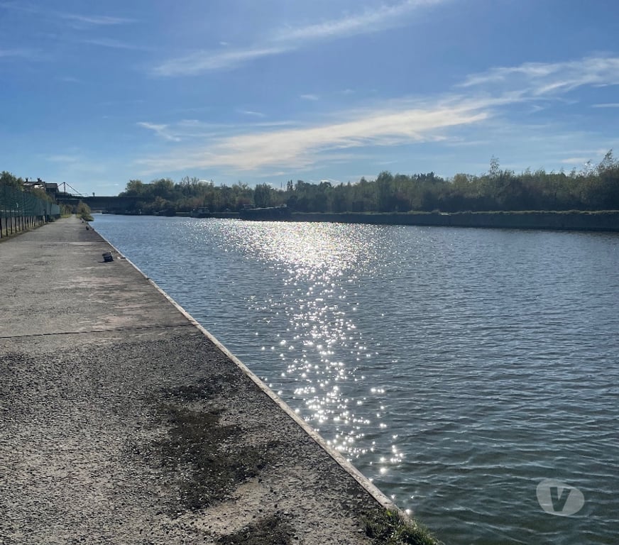 Gay Tubize - Photos Vivastreet LE LONG DU CANAL…. QUI AUSSI???