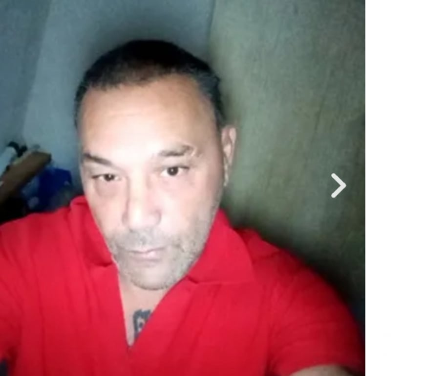Hommes > Femmes Péruwelz Péruwelz-Centrum - Photos Vivastreet Homme ✓femme 7600