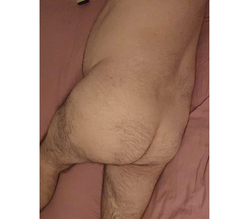 Gay Woluwe-Saint-Lambert - Photos Vivastreet Cherche grosses bites endurantes pour me démonter
