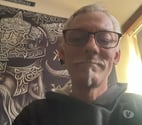 Laeken - Bruxelles-Capitale — Homme bis cherche actif.