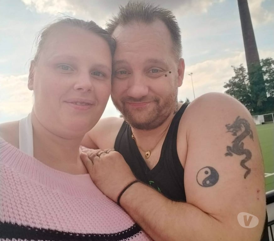 exhib Charleroi Charleroi-Centrum - Photos Vivastreet Recherche couple ou homme seule pour plan a 3