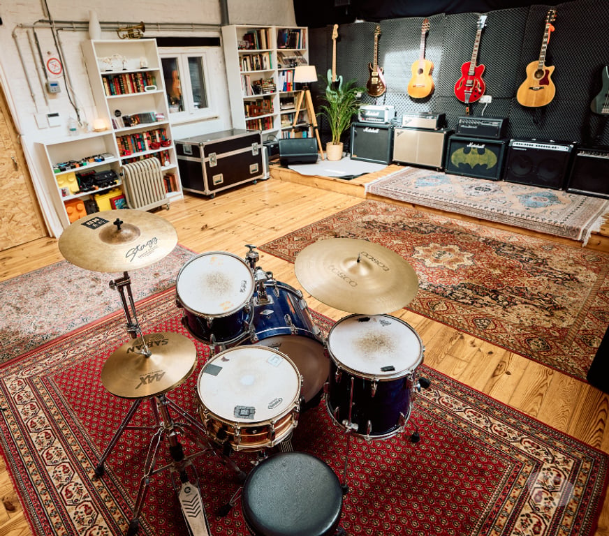 Musique - Théâtre - Danse Etterbeek - Photos Vivastreet Cours de guitare et de chant – 45€heure
