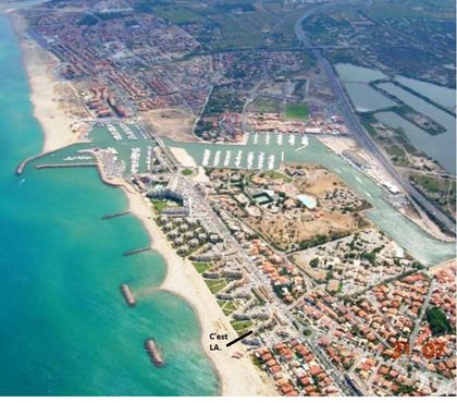 locations de vacances Le Barcares Pyrénées-Orientales - Photos Vivastreet FACE MER - PARKING