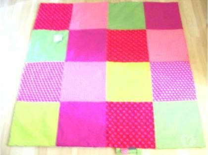 Equipements bébés Ardoix Ardèche - Photos Vivastreet Tapis de jeux/détente 1m de 