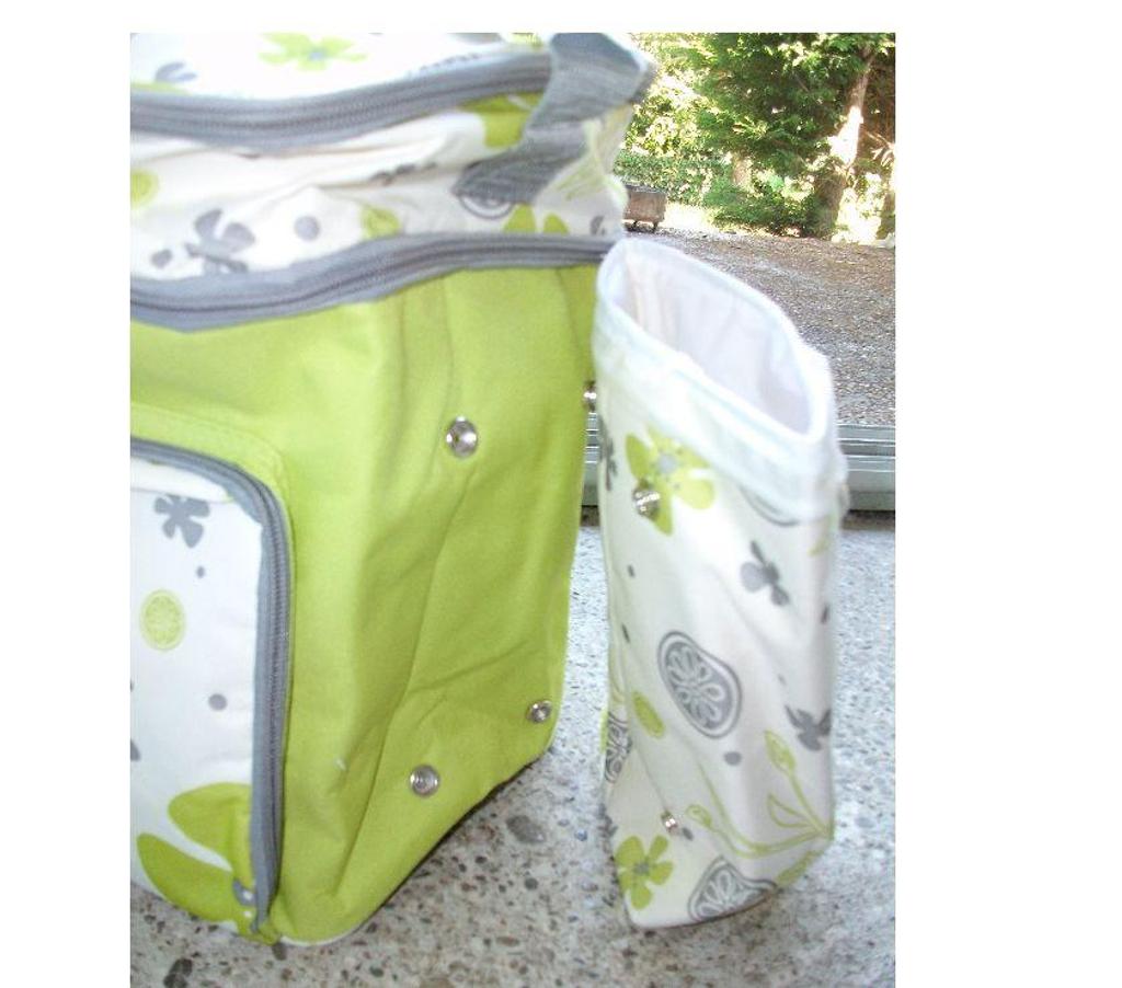 Accessoires - Bagagerie Bas-Rhin Bouxwiller - 67330 - Photos Vivastreet Sacs porte-bouteilles et Lots Isotherme-Neuf