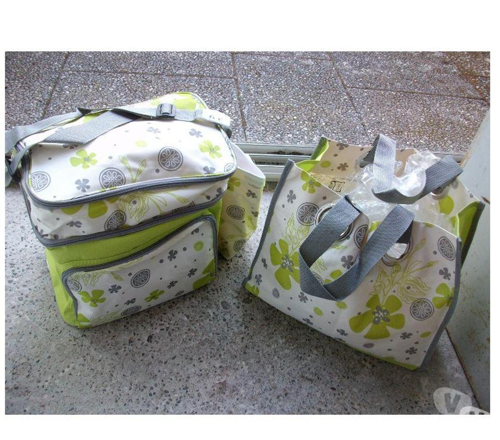 Accessoires - Bagagerie Bas-Rhin Bouxwiller - 67330 - Photos Vivastreet Sacs porte-bouteilles et Lots Isotherme-Neuf