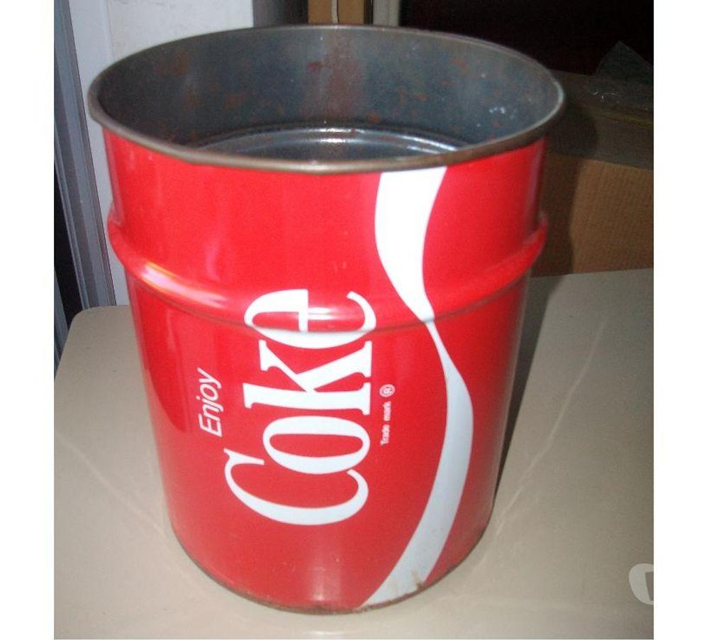 Collection Bas-Rhin Bouxwiller - 67330 - Photos Vivastreet Articles à l'effigie de Coca-Cola