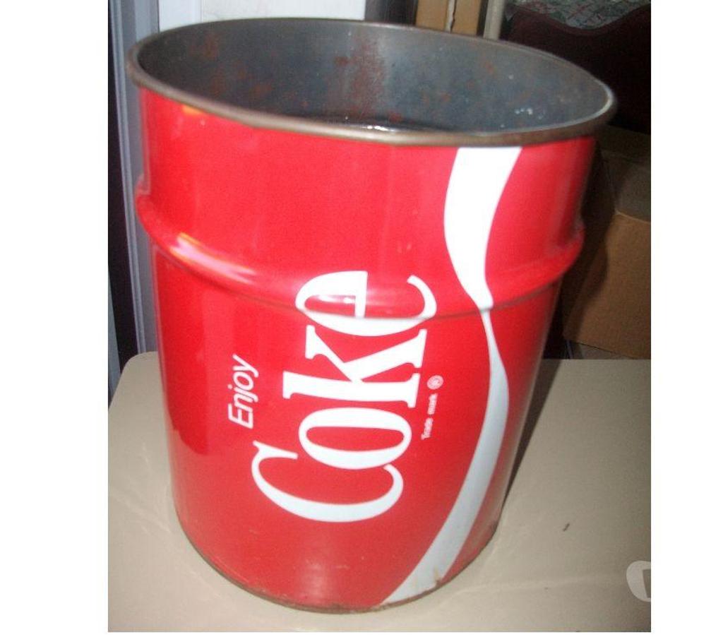 Collection Bas-Rhin Bouxwiller - 67330 - Photos Vivastreet Articles à l'effigie de Coca-Cola