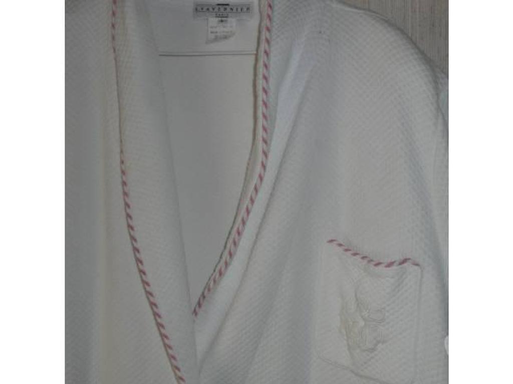 Vêtements occasion Seine-et-Marne Meaux - 77100 - Photos Vivastreet PEIGNOIR ou ROBE DE CHAMBRE L. TAVERNIER taille L femme