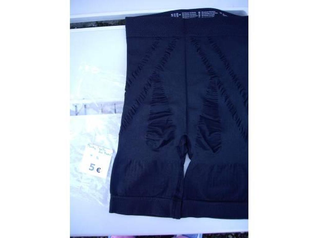 Vêtements occasion Bas-Rhin Bouxwiller - 67330 - Photos Vivastreet PANTY "Galbe des formes" Taille S