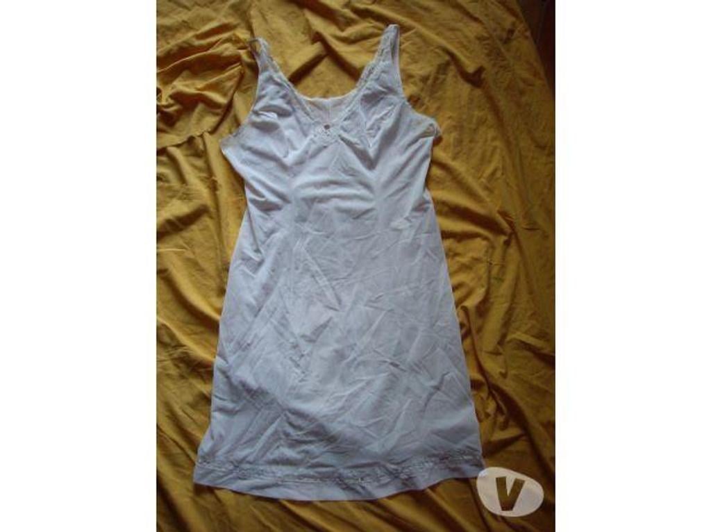 Vêtements occasion Bas-Rhin Bouxwiller - 67330 - Photos Vivastreet Fonds de Robe et Jupons T.40-42 à Taille 56