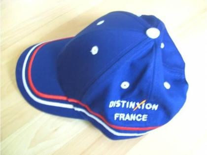 Accessoires - Bagagerie Ardoix Ardèche - Photos Vivastreet Casquette brodée France (Neuve)