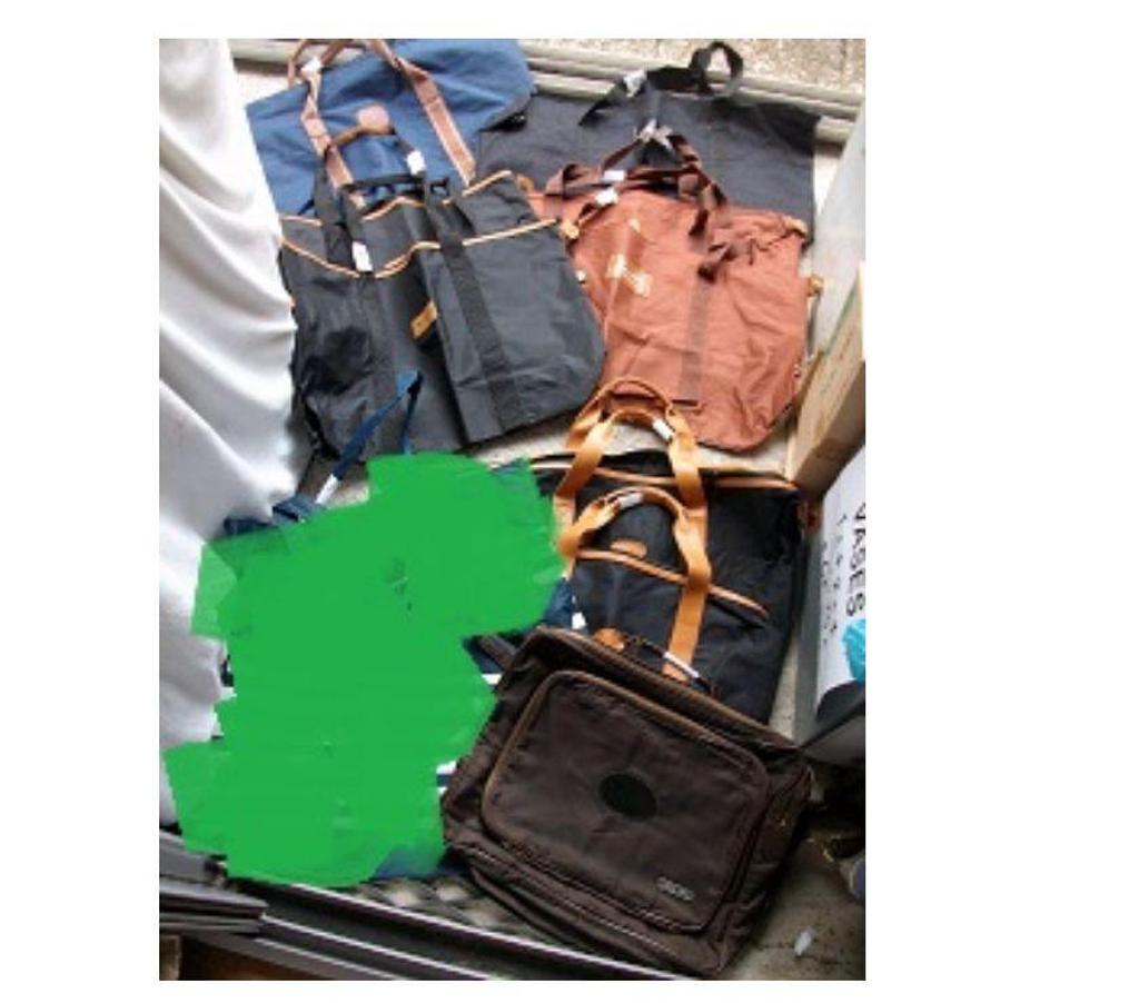 Accessoires - Bagagerie Bas-Rhin Bouxwiller - 67330 - Photos Vivastreet Sacs Shopping et Bagages à MAINS -Neufs