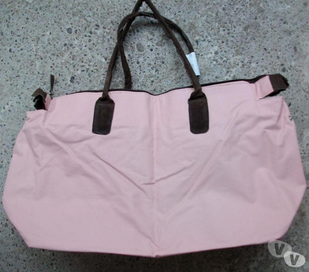 Accessoires - Bagagerie Bas-Rhin Bouxwiller - 67330 - Photos Vivastreet Sacs Shopping et Bagages à MAINS -Neufs